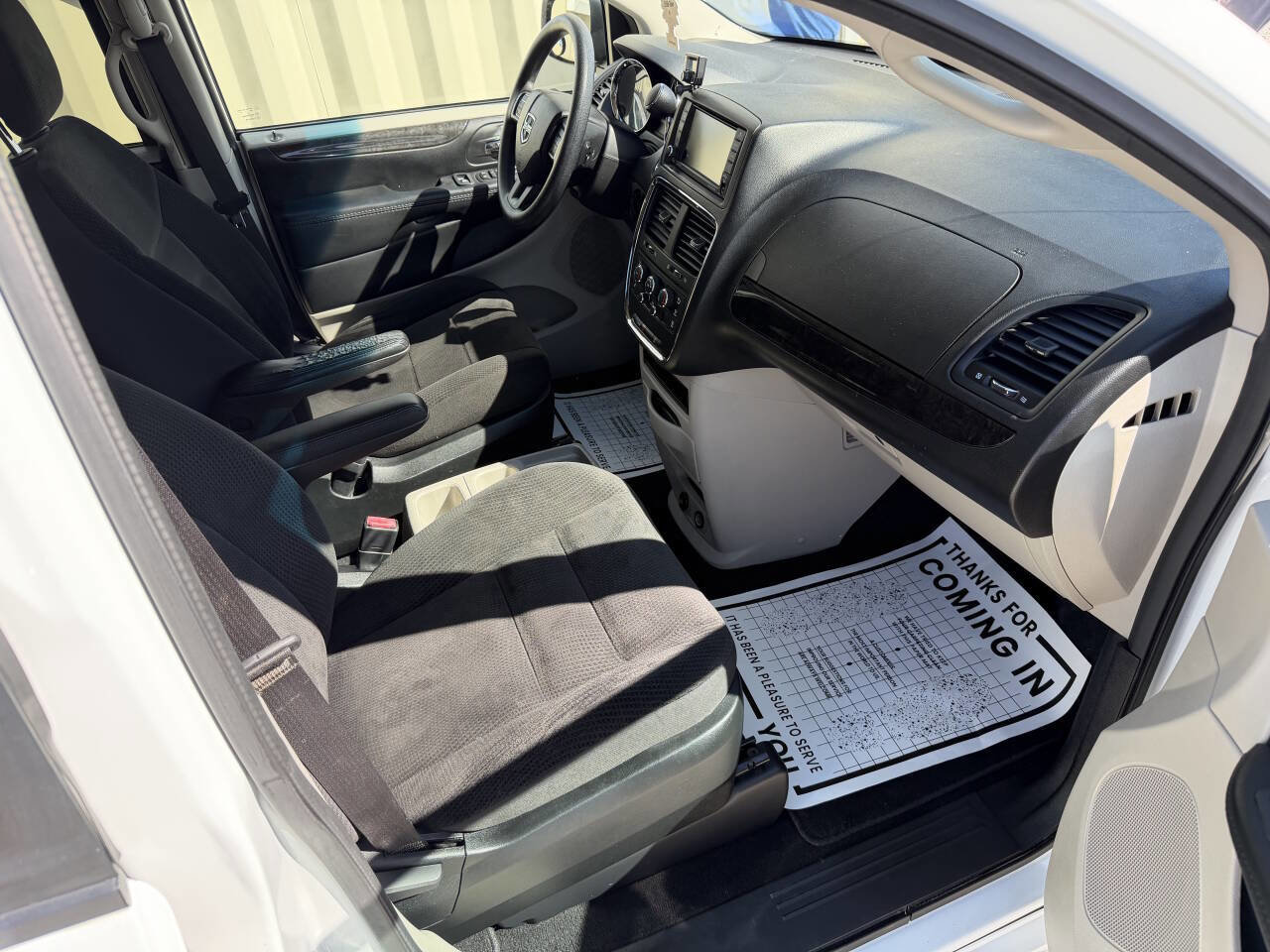 Used 2017 Dodge Grand Caravan SE w/ Power Window Group image 17