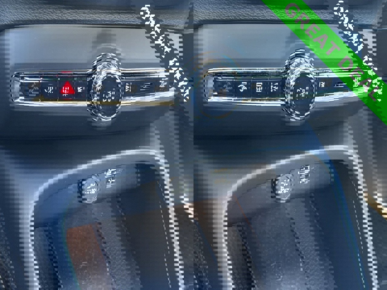 Used 2021 Volvo XC40 T5 Inscription w/ Protection Package Premier image 21