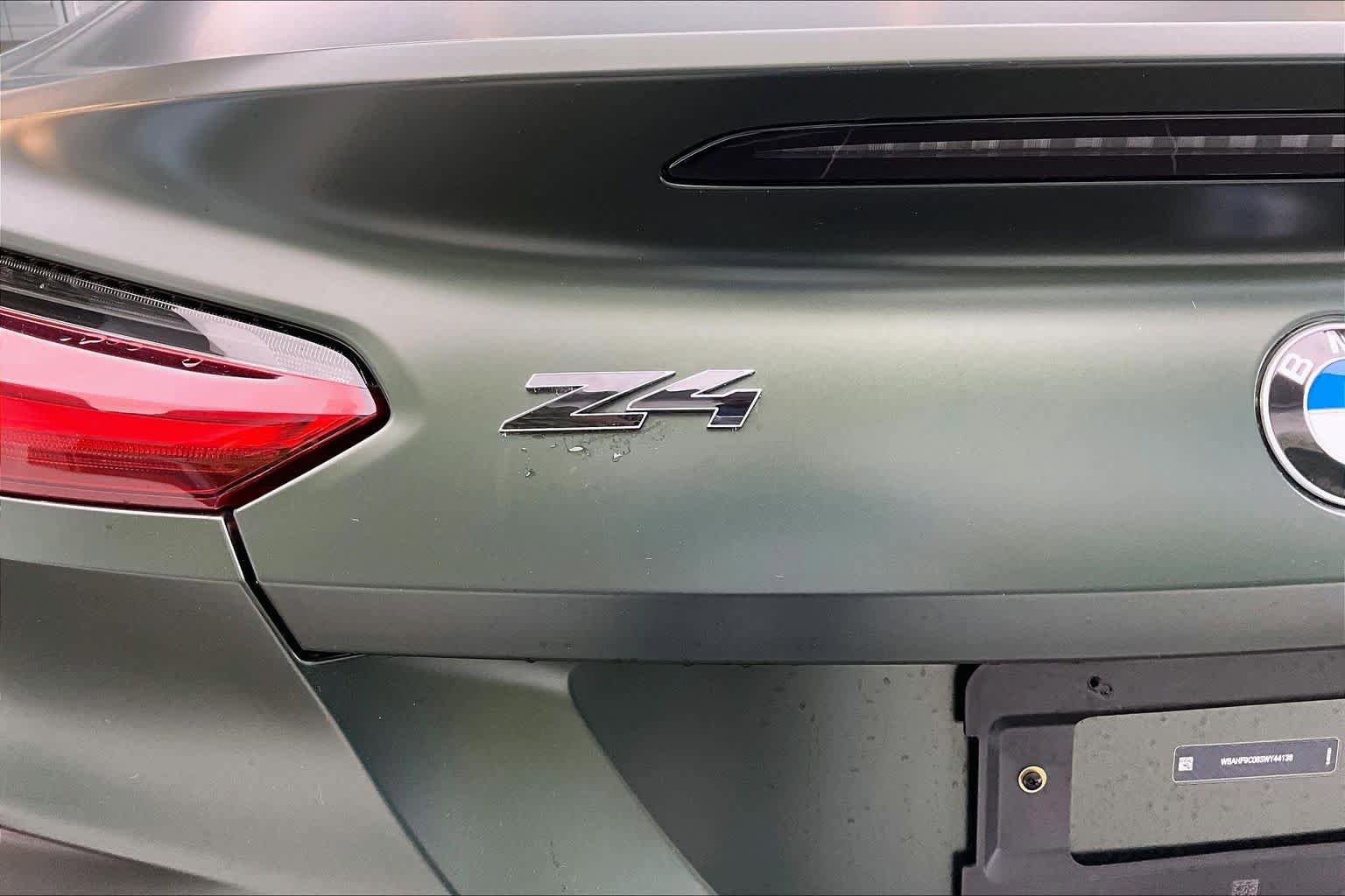 Used 2025 BMW Z4 M40i w/ Edition RWD image 30