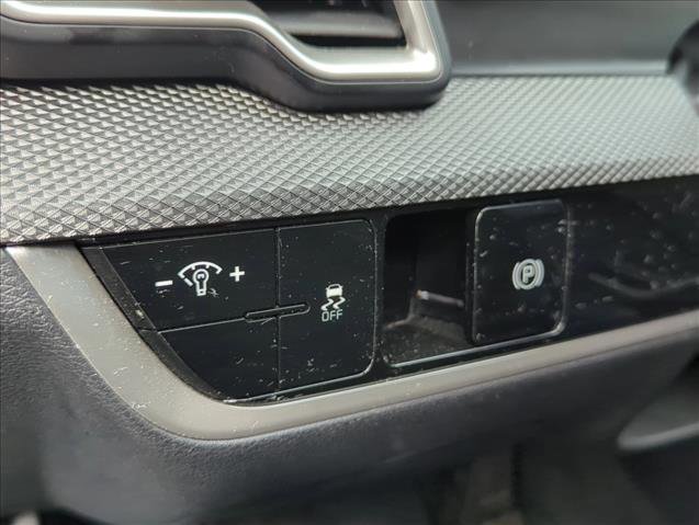 Used 2023 Kia Sportage LX AWD/4WD image 6