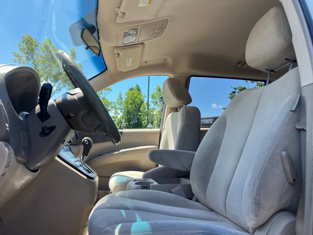 Used 2006 Kia Sedona EX FWD image 9