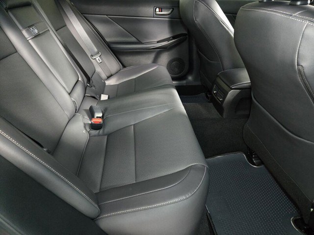 Certified 2025 Lexus IS 300 F Sport image 22