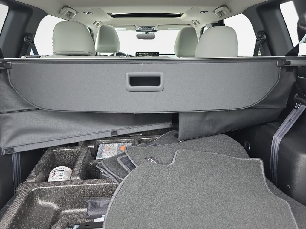 Used 2025 Mitsubishi Outlander SE FWD image 25