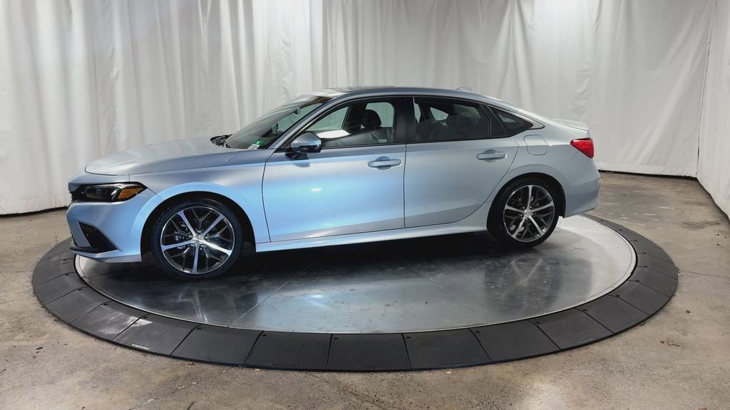 Used 2023 Honda Civic Touring image 6