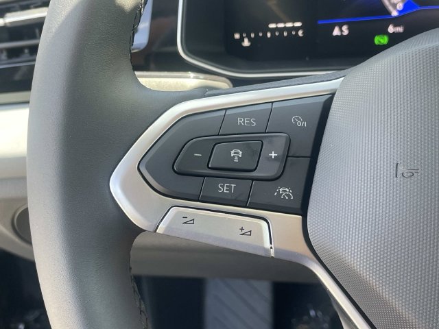 New 2026 Volkswagen Jetta SE FWD image 9