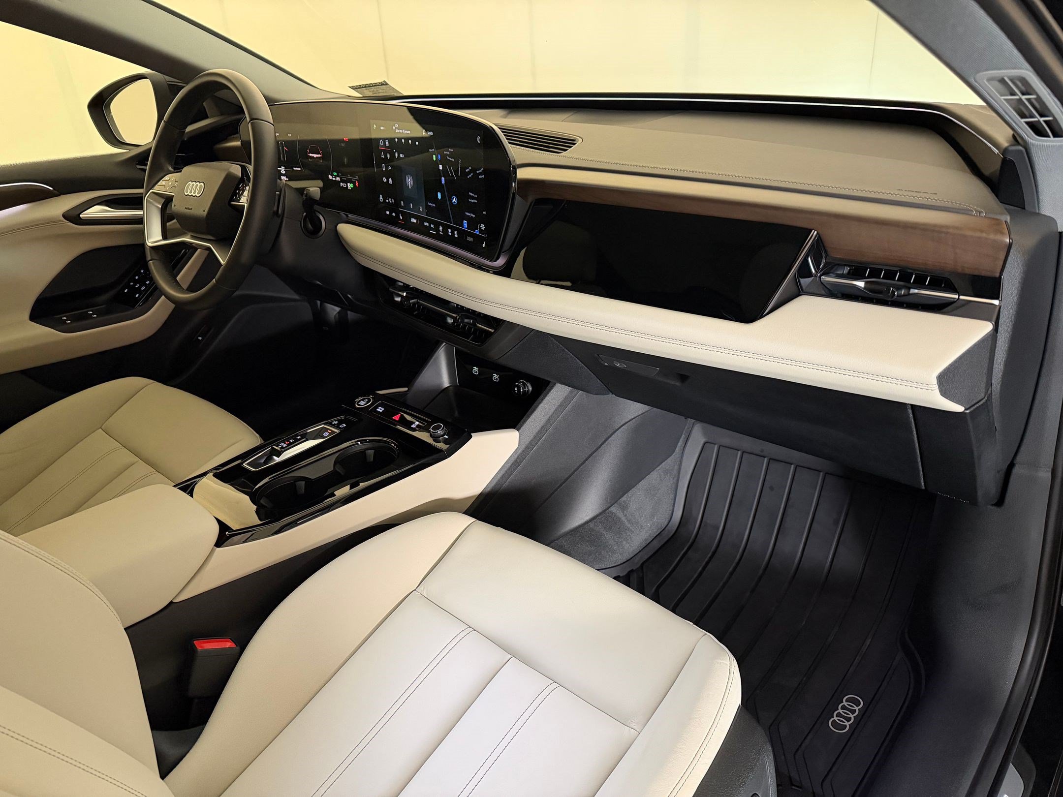 Certified 2025 Audi A6 e-tron Premium w/ Ultra Package AWD/4WD image 31