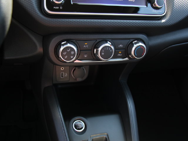 Certified 2025 Nissan Kicks Play S FWD image 20