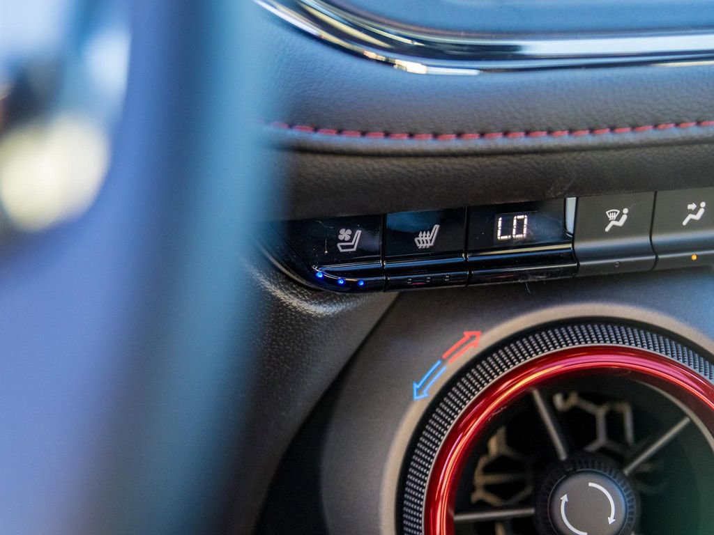 New 2025 Chevrolet Blazer RS w/ Driver Confidence II Package image 31