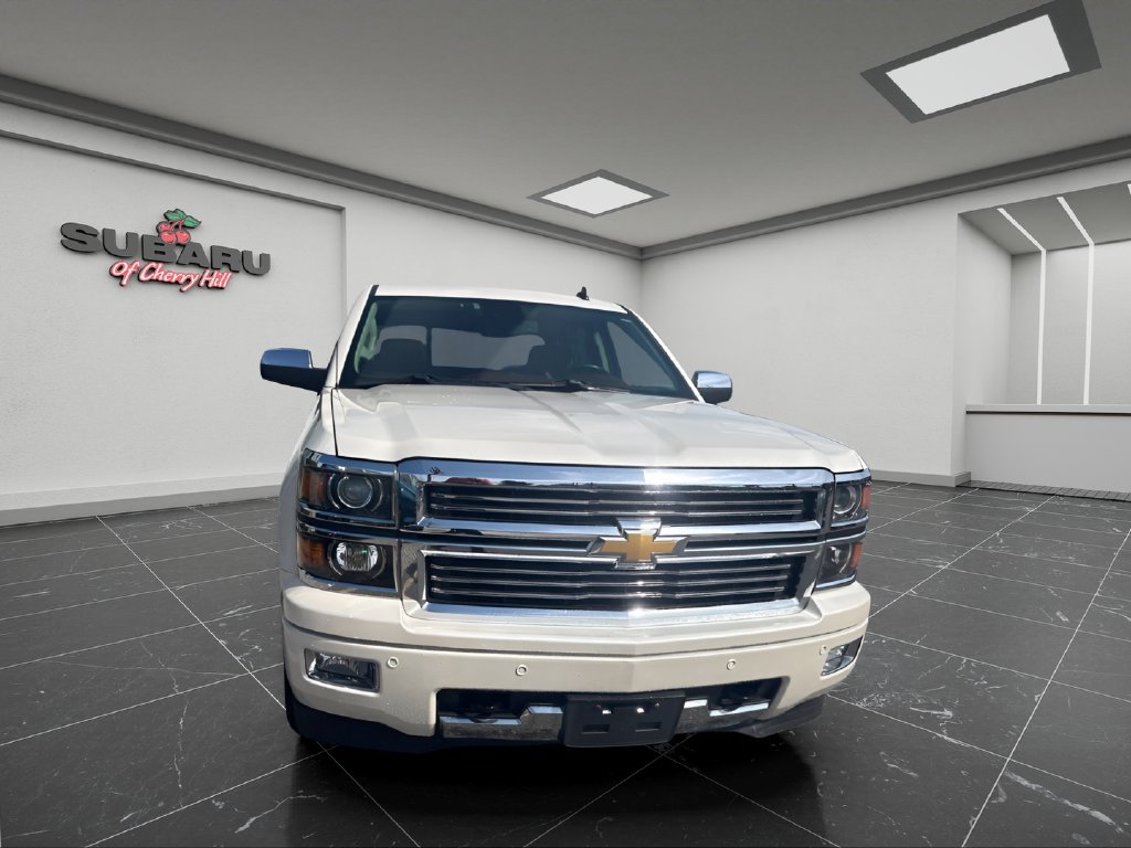 Used 2014 Chevrolet Silverado 1500 High Country w/ High Country Premium Package AWD/4WD image 3