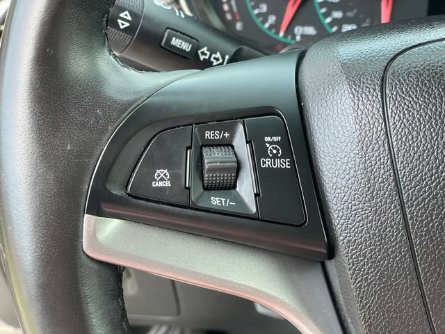 Used 2019 Chevrolet Trax LT w/ LT Convenience Package AWD/4WD image 15