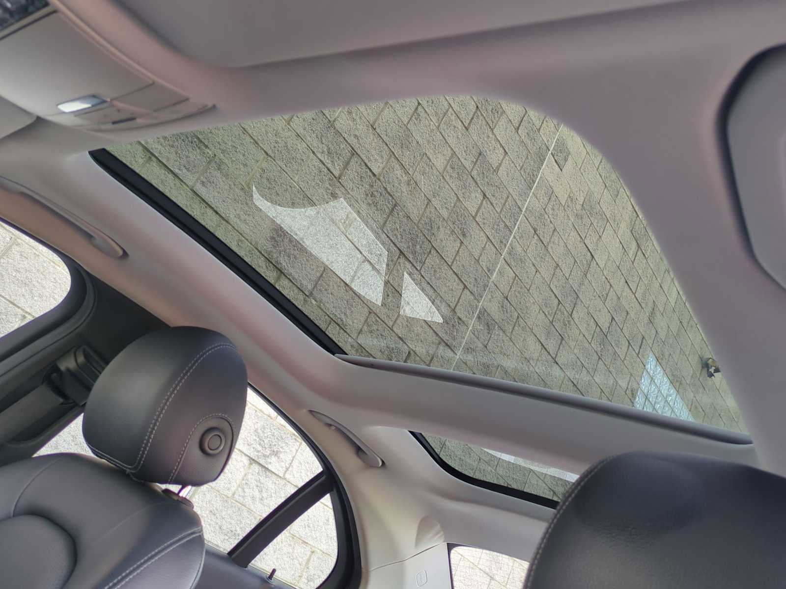 Used 2015 Mercedes-Benz C 300 4MATIC Sedan image 20