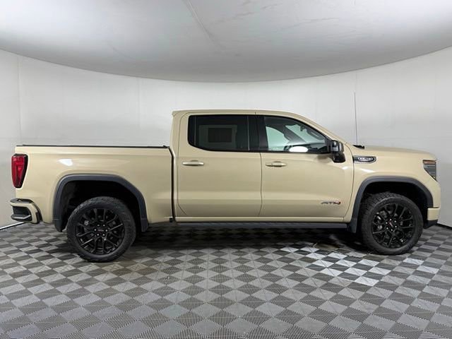 Used 2023 GMC Sierra 1500 AT4 w/ AT4 Premium Package AWD/4WD image 9