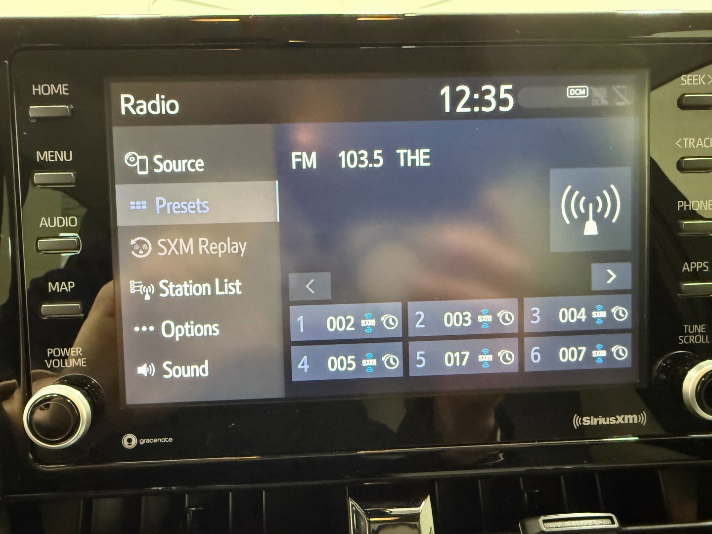 Used 2022 Toyota Corolla LE w/ Carpet Mat Package (TMS) image 23