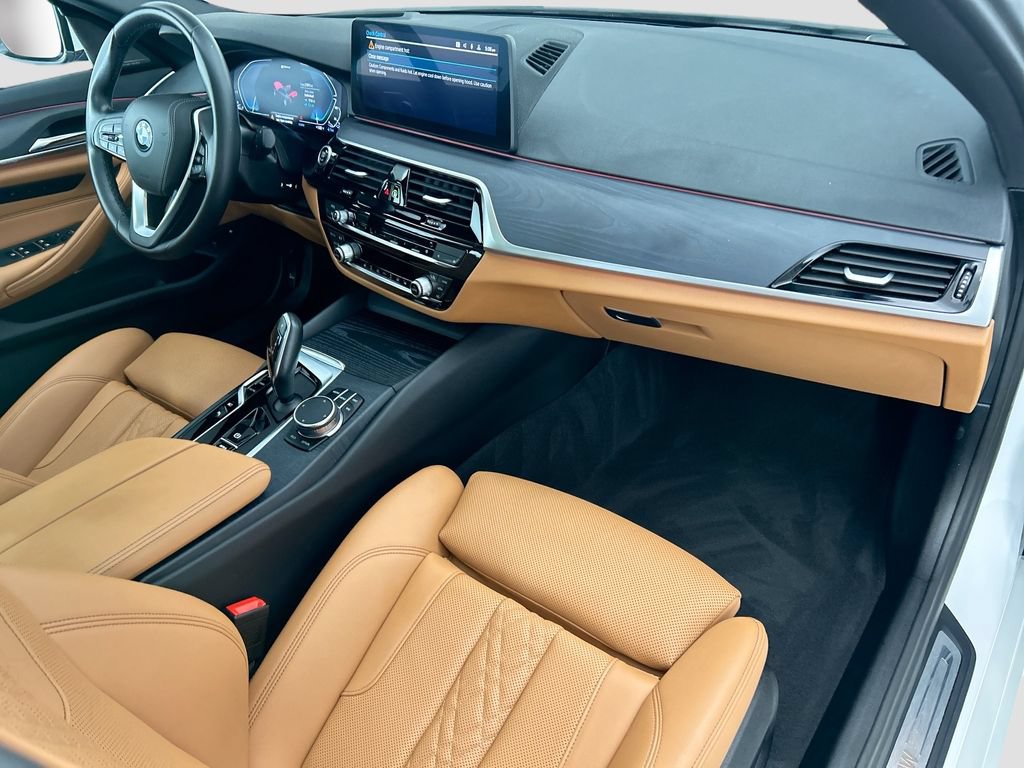 Certified 2023 BMW 530e w/ Premium Package RWD image 16