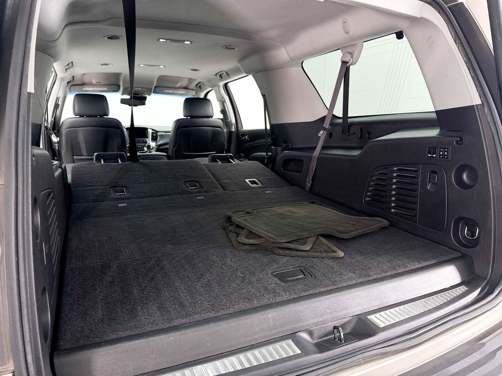 Used 2015 Chevrolet Suburban LT w/ Luxury Package RWD image 26