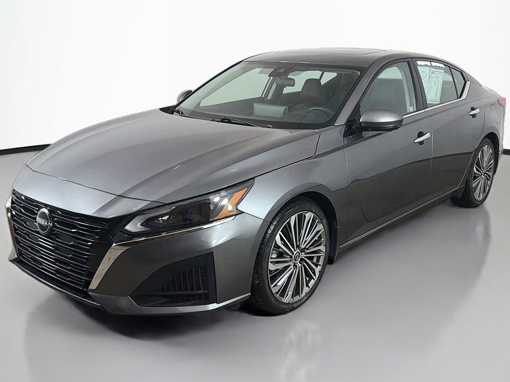 Used 2023 Nissan Altima 2.5 SL FWD image 8