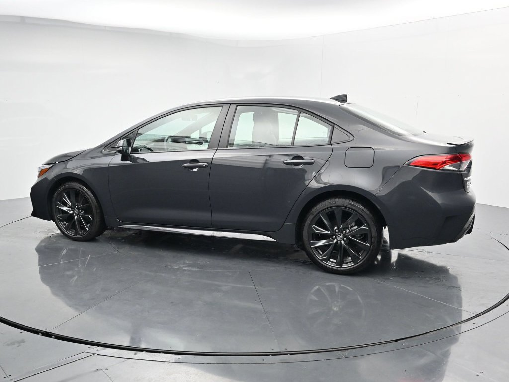 Used 2025 Toyota Corolla SE FWD image 5