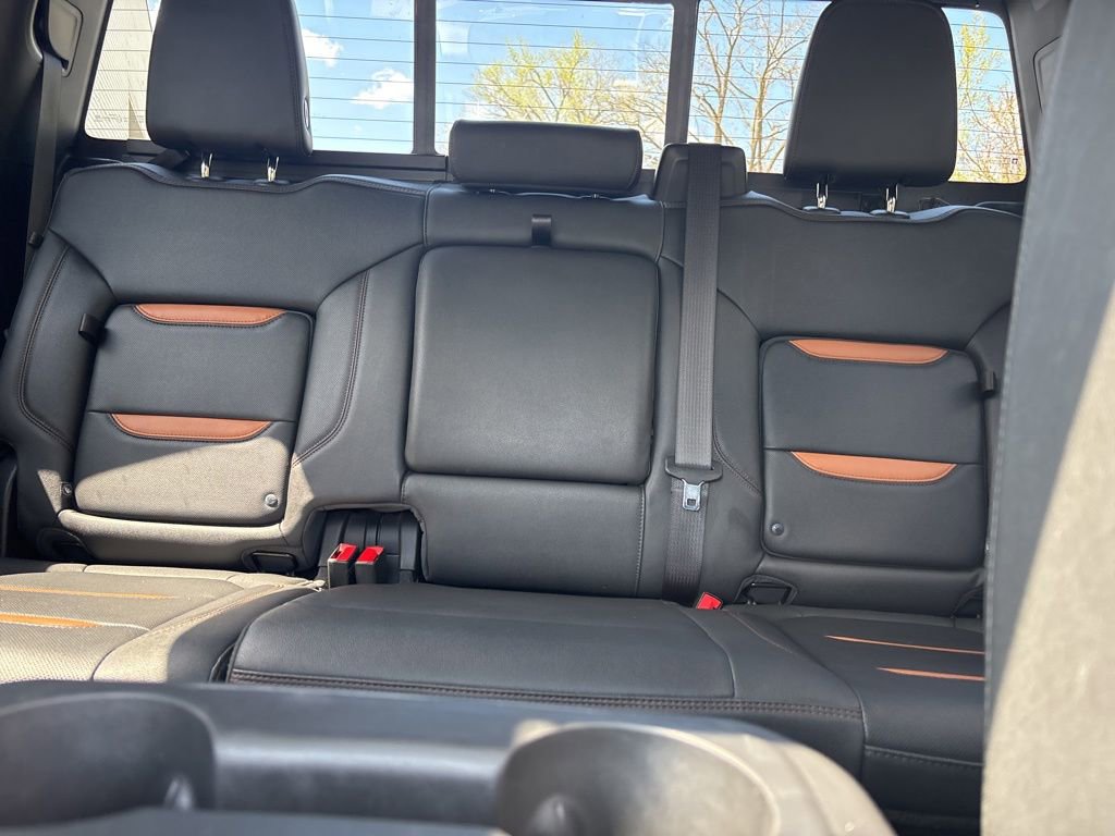 Used 2023 GMC Sierra 2500 AT4 w/ AT4 Preferred Package AWD/4WD image 26