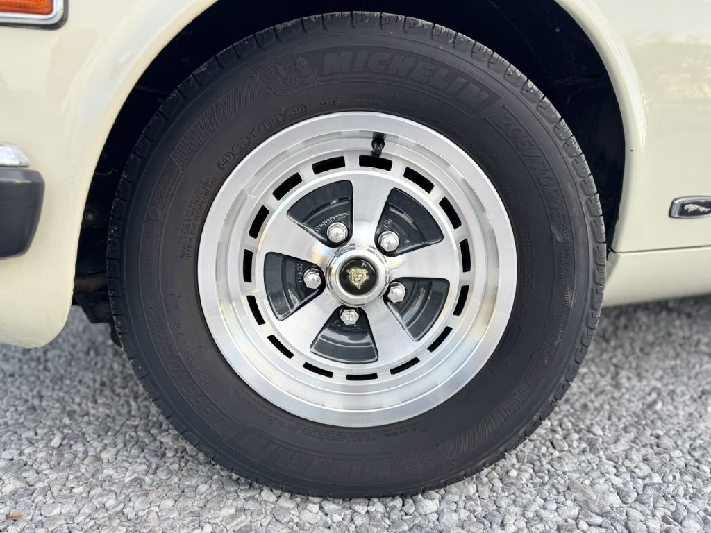 Used 1987 Jaguar XJ6 image 7