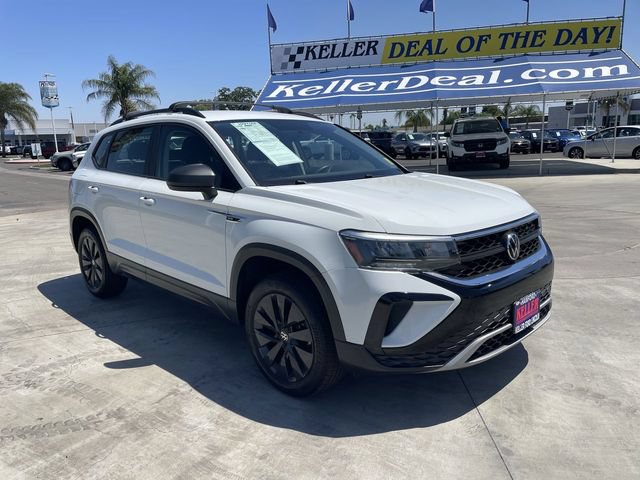 Used 2022 Volkswagen Taos S FWD image 2