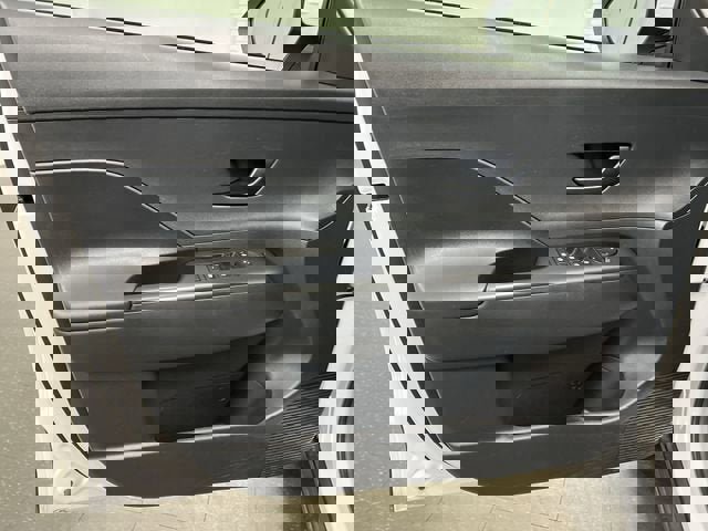 Used 2025 Hyundai Kona SEL image 21