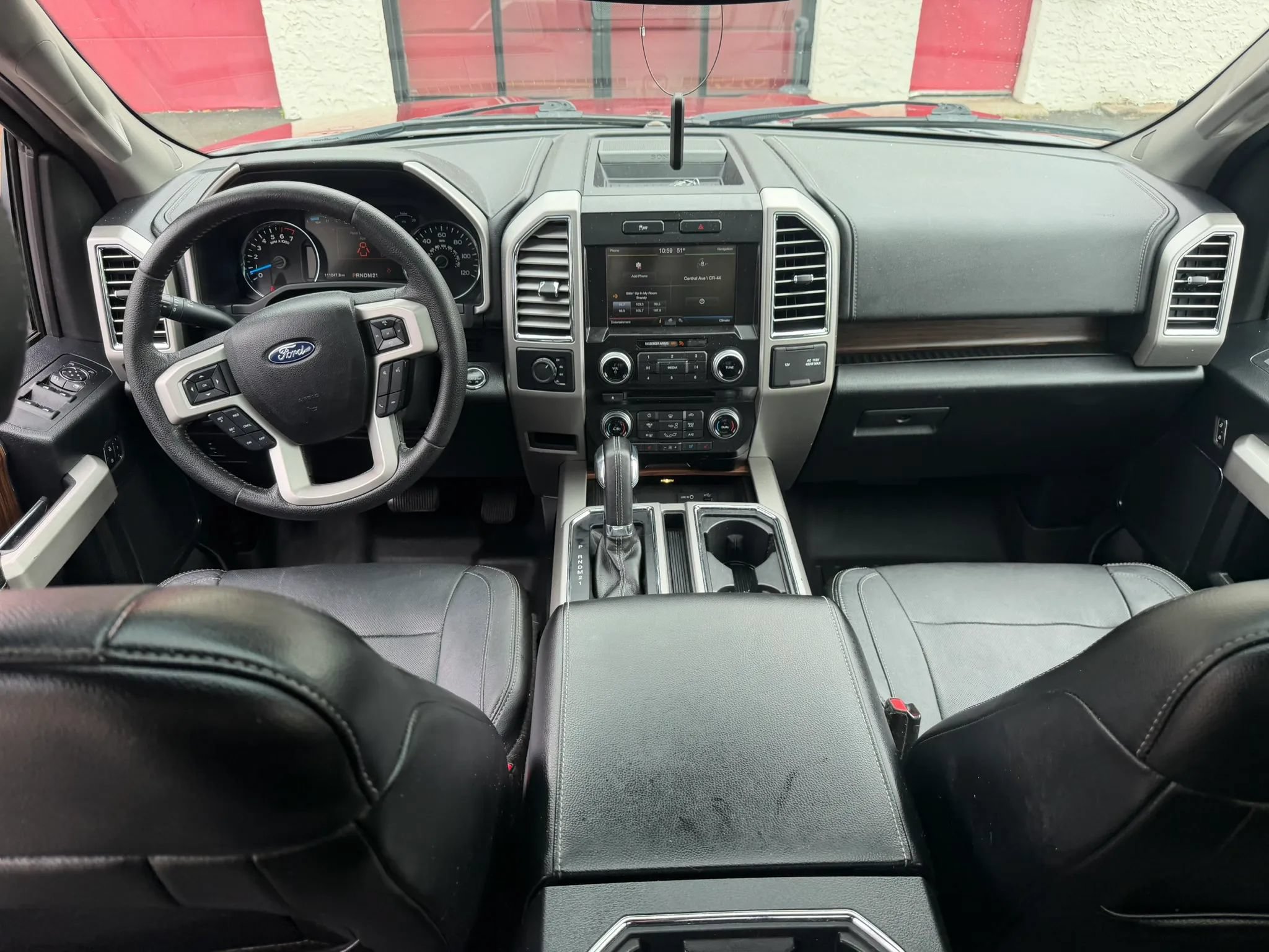 Used 2015 Ford F150 Lariat w/ Equipment Group 501A Mid AWD/4WD image 34
