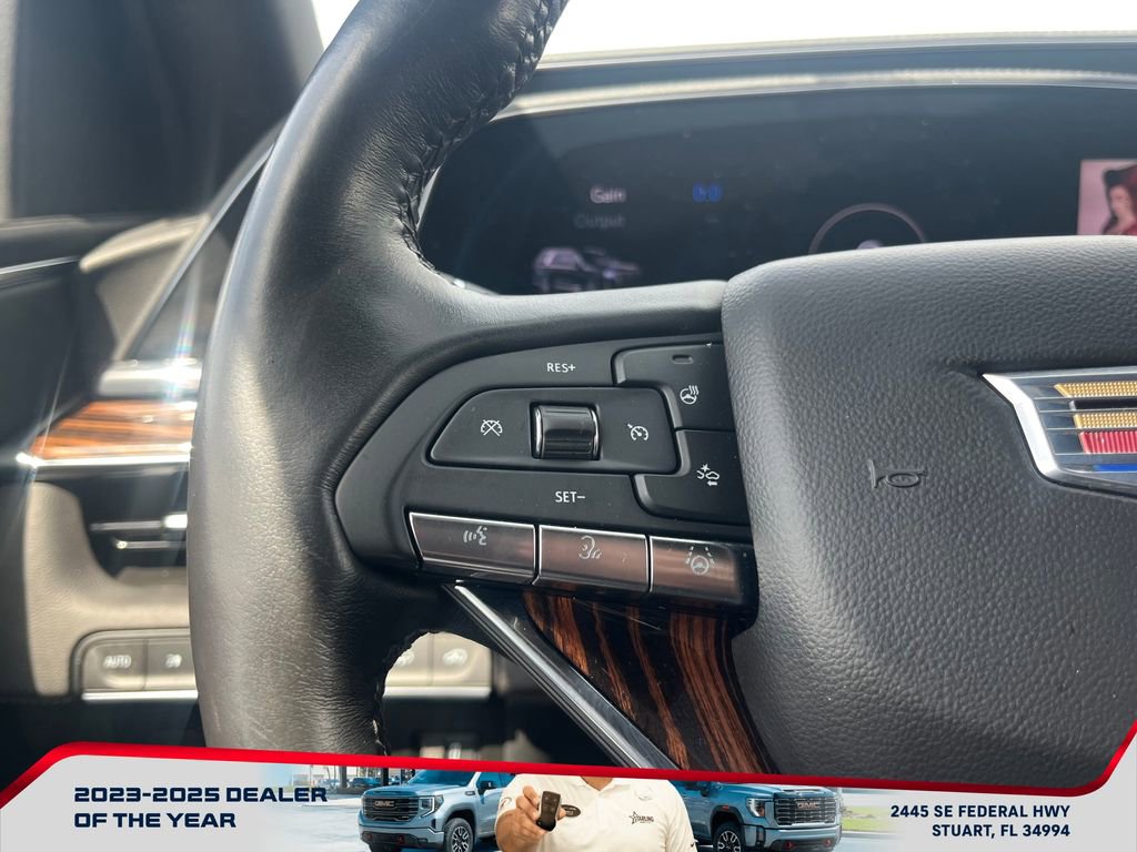 Used 2023 Cadillac Escalade Premium Luxury w/ Performance Package image 27