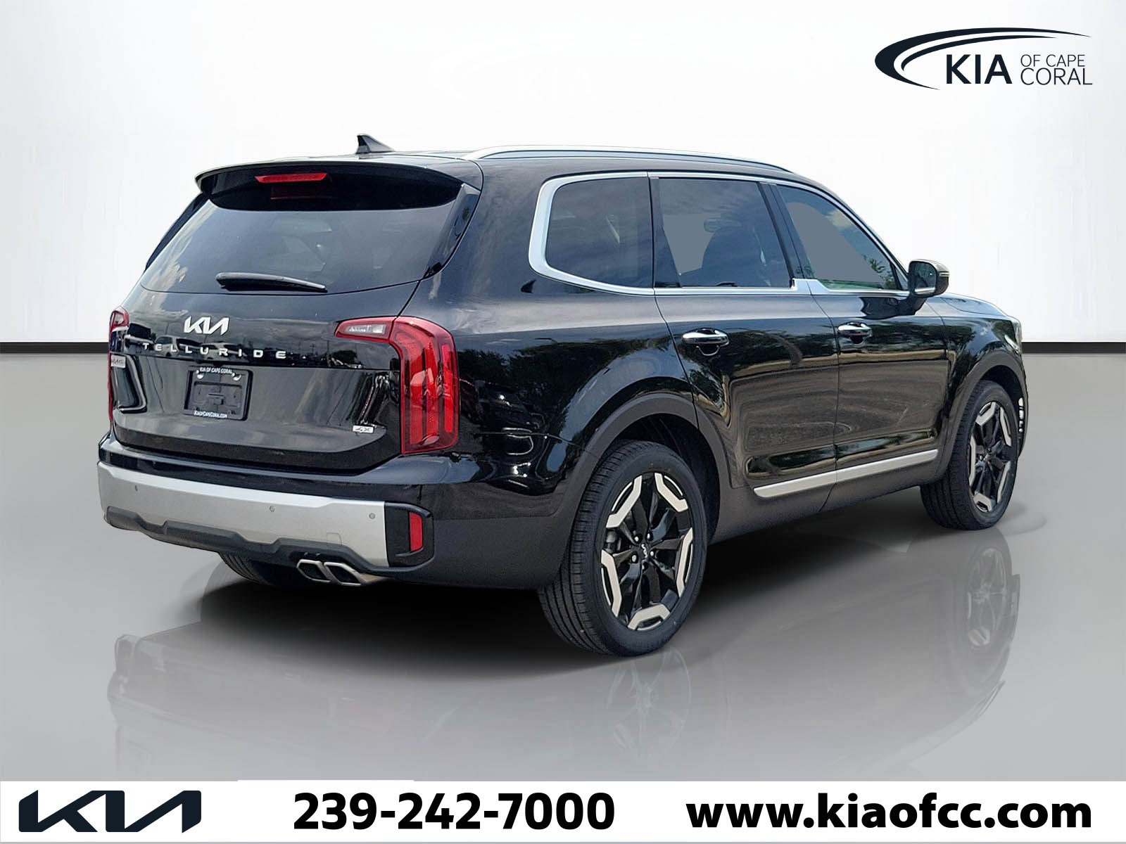 Certified 2024 Kia Telluride S w/ S Sunroof Package AWD/4WD image 4