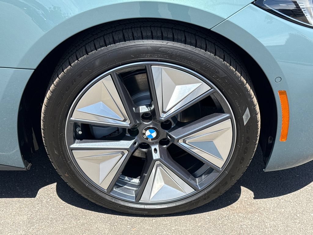 New 2026 BMW i4 eDrive40 w/ Parking Assistance Package RWD image 7
