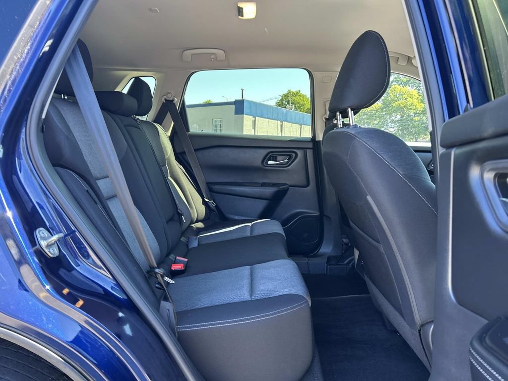 Certified 2024 Nissan Rogue SV AWD/4WD image 16