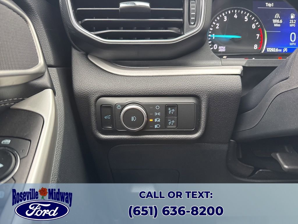 Used 2023 Ford Explorer XLT w/ Equipment Group 202A image 24