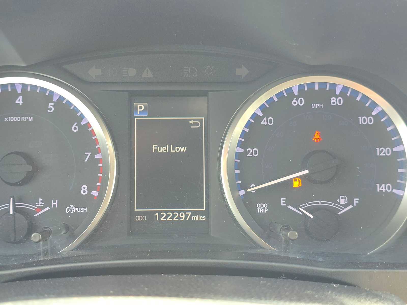 Used 2017 Toyota Highlander LE FWD image 25