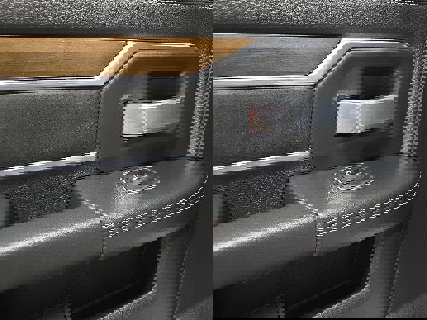 Used 2024 RAM 2500 Laramie image 22