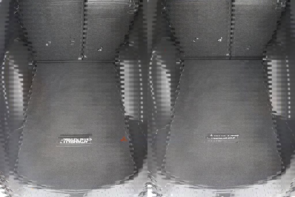 Used 2025 Mitsubishi Eclipse Cross SE image 27