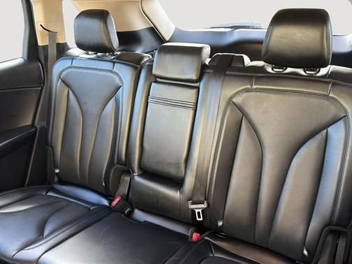 Used 2022 Lincoln Nautilus Reserve AWD/4WD image 13