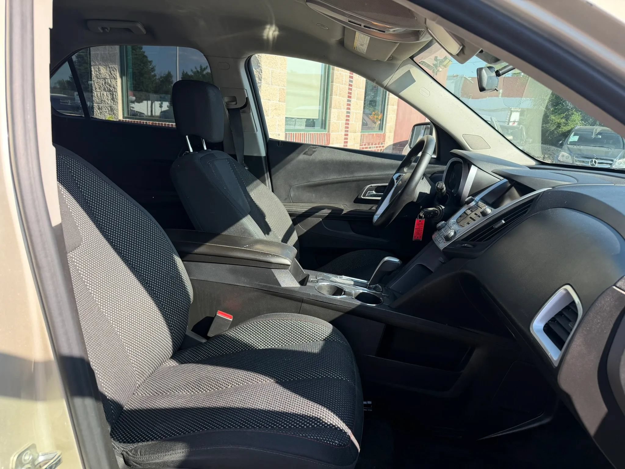 Used 2015 Chevrolet Equinox LT w/ Driver Convenience Package FWD image 13