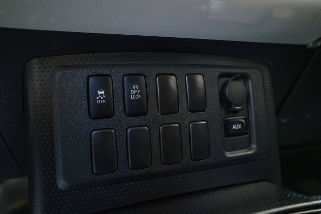 Used 2010 Toyota FJ Cruiser 4WD image 26