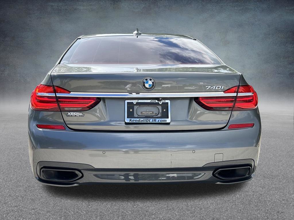 Used 2016 BMW 740i RWD image 6