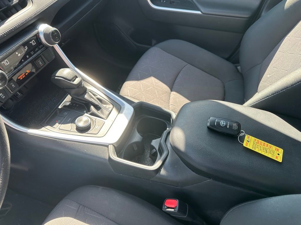 Used 2019 Toyota RAV4 XLE w/ Convenience Package AWD/4WD image 18
