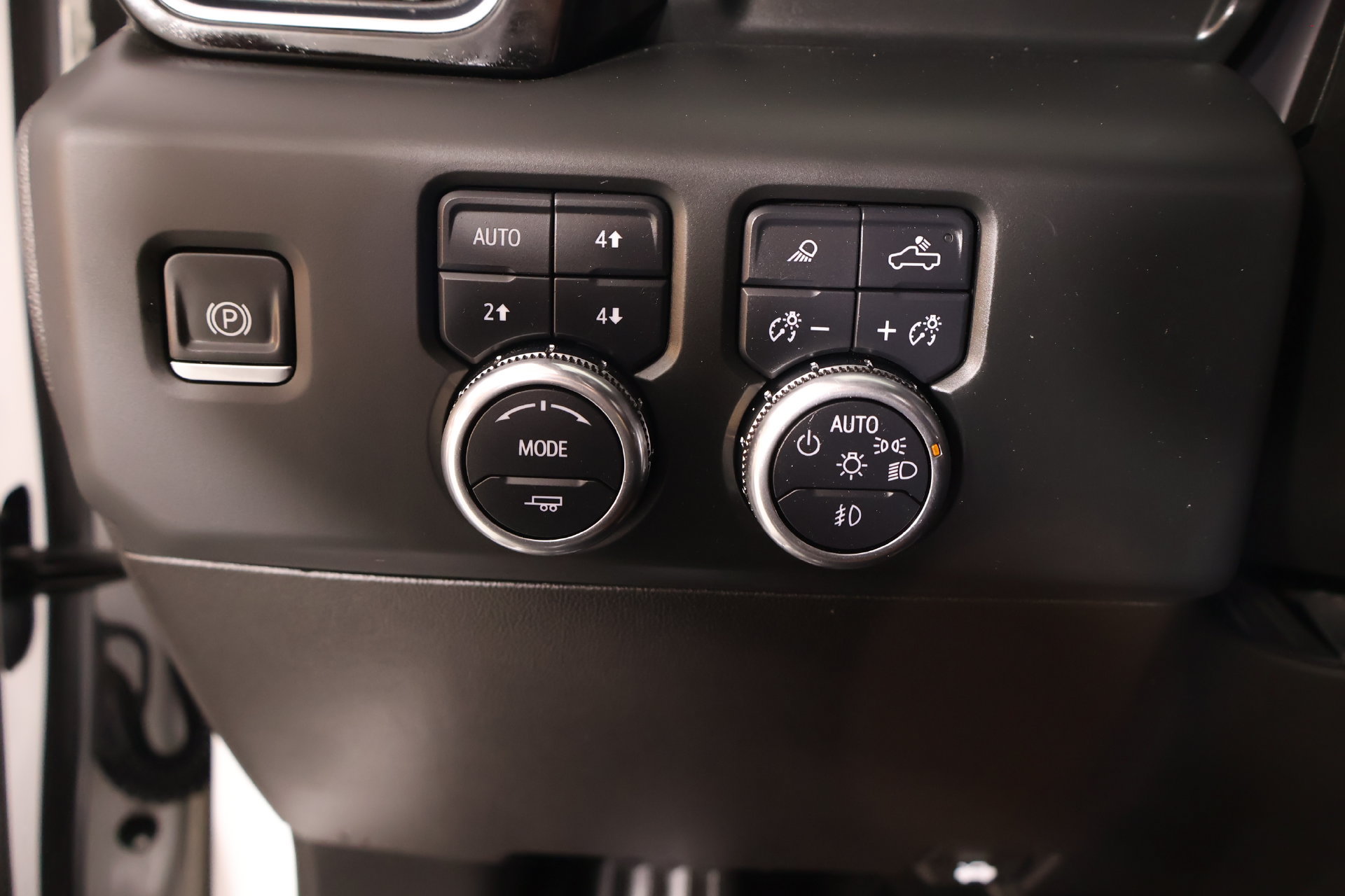 Used 2024 GMC Sierra 1500 Denali Ultimate AWD/4WD image 9