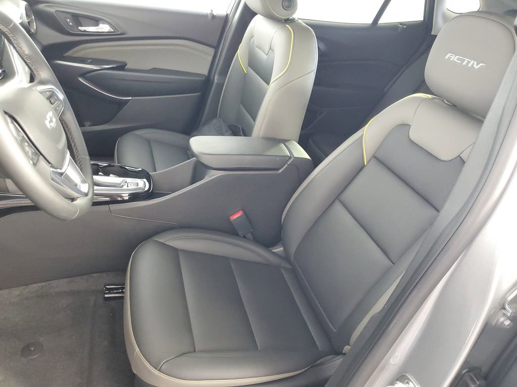 Used 2026 Chevrolet Trax ACTIV image 12