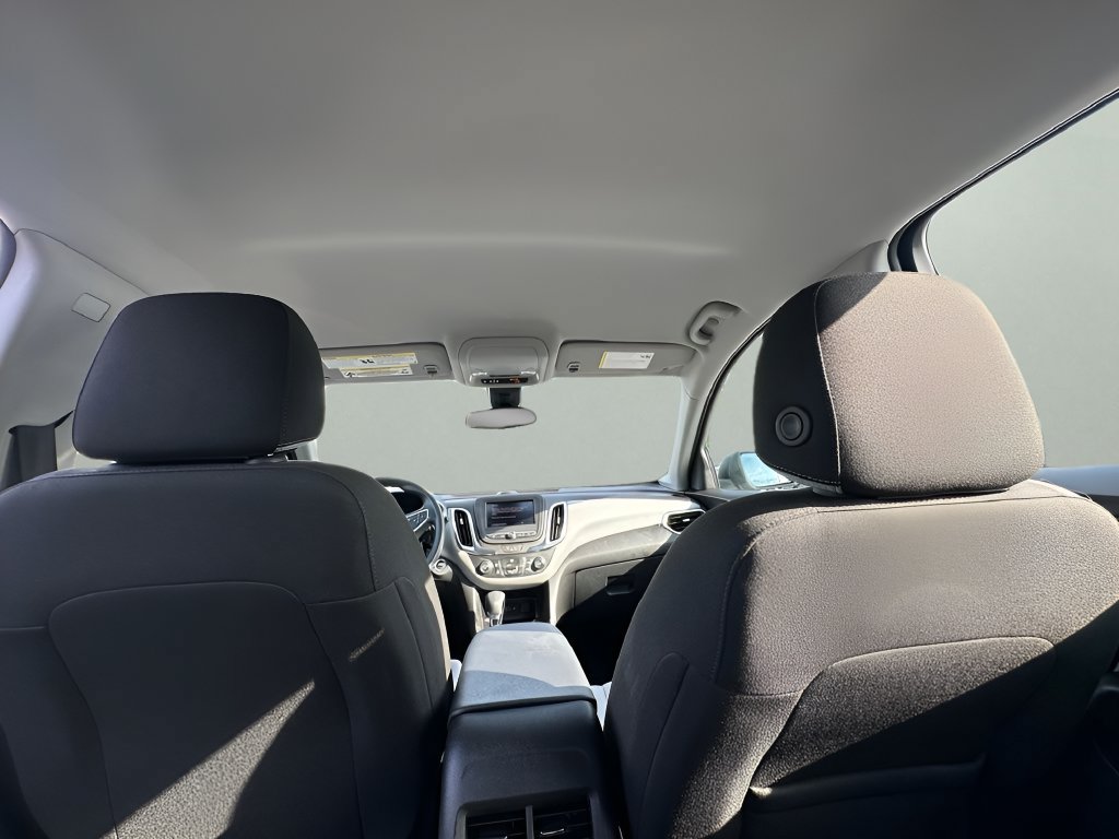 Used 2023 Chevrolet Equinox LS FWD image 23