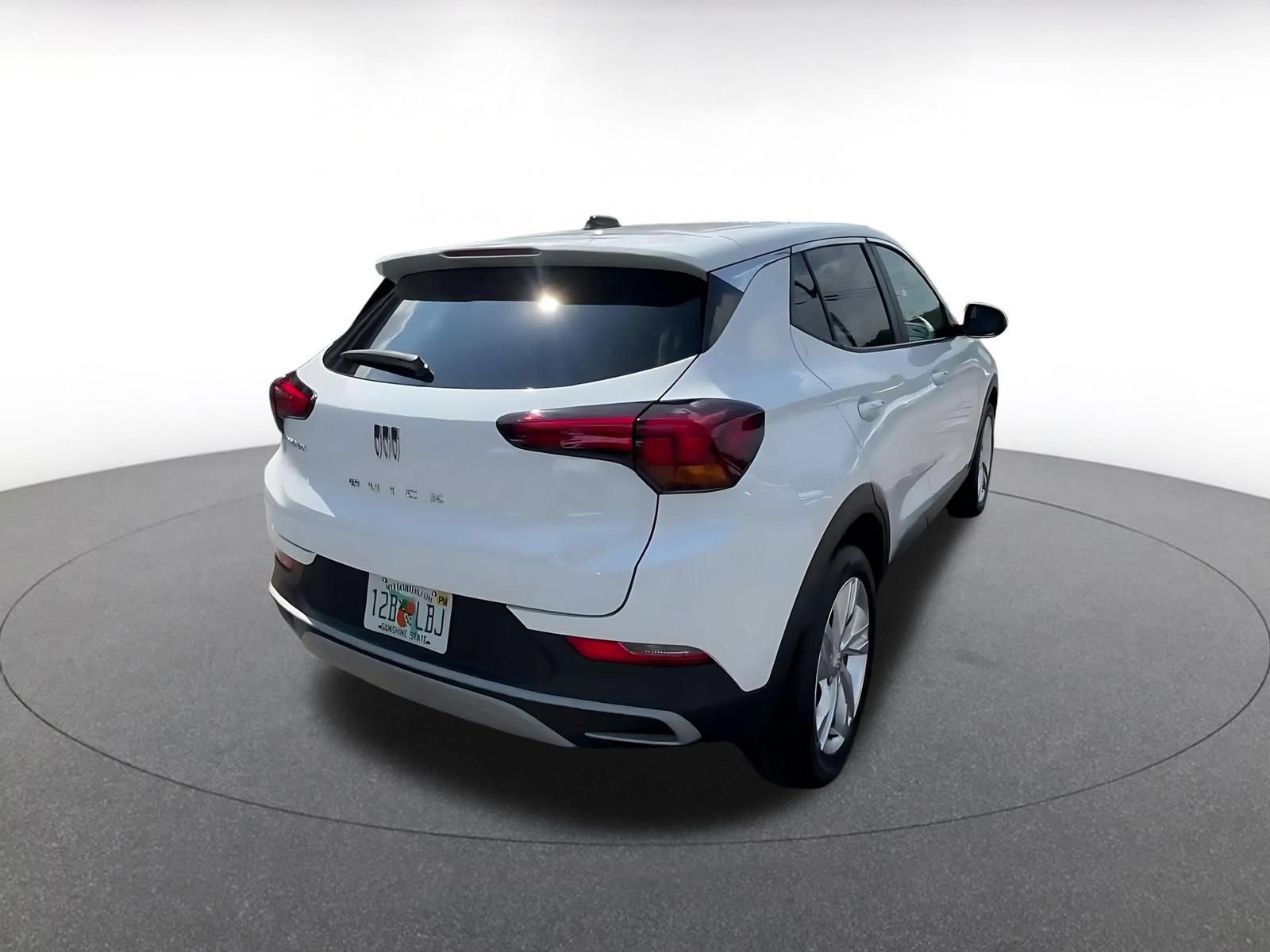 Used 2025 Buick Encore GX Preferred FWD image 13