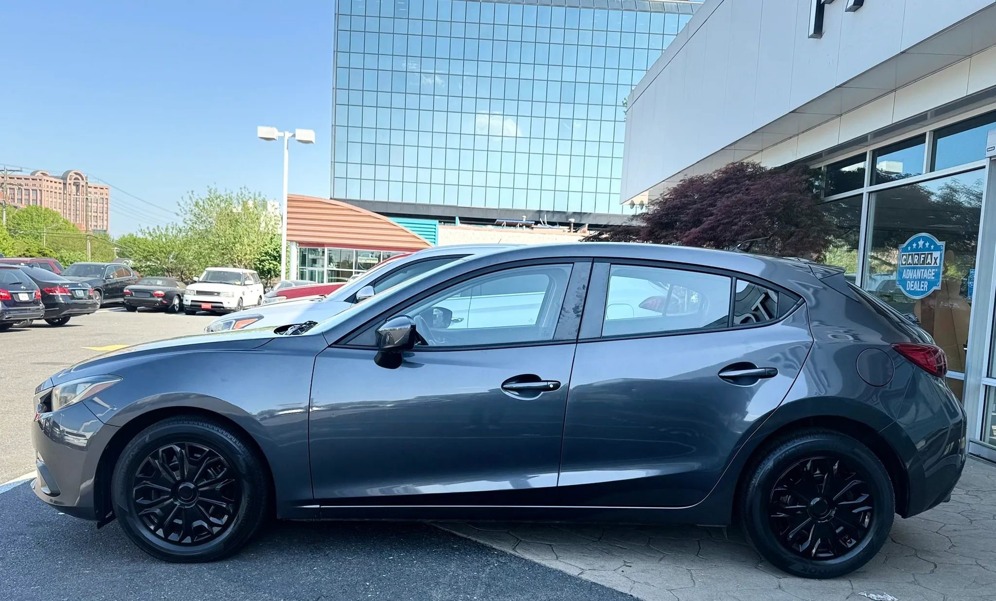 Used 2014 MAZDA MAZDA3 i Sport image 4