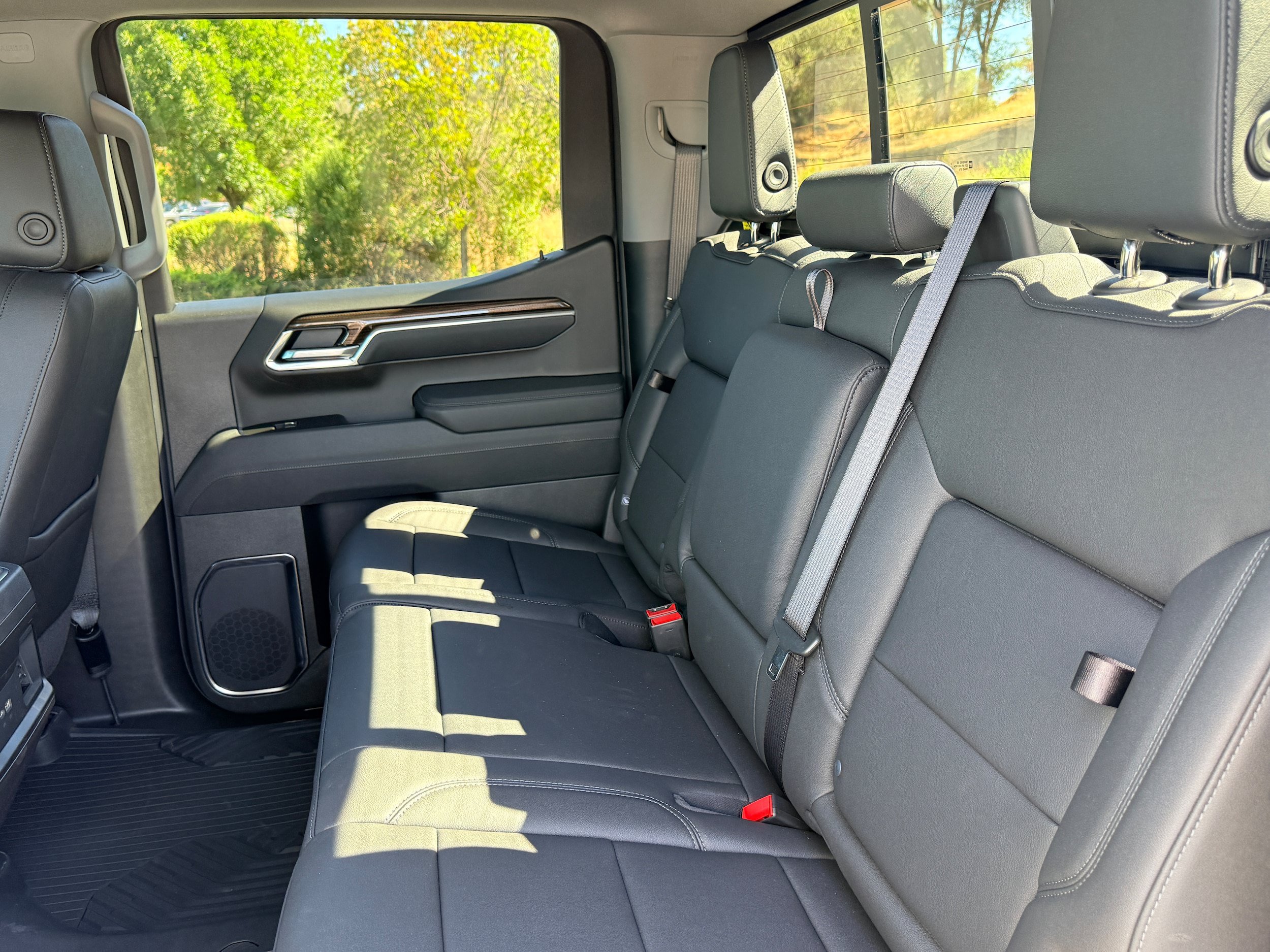 New 2026 Chevrolet Silverado 1500 LT Trail Boss w/ LT Trail Boss Premium Package AWD/4WD image 8