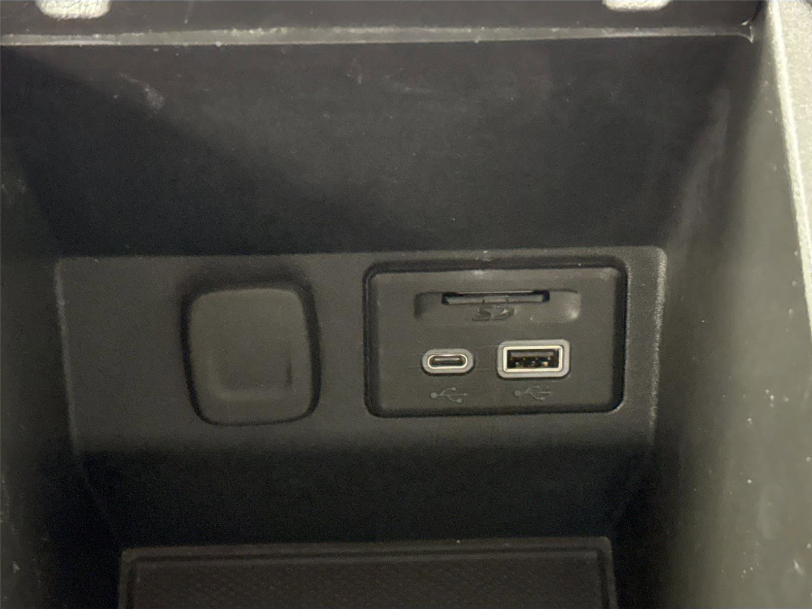 Used 2020 Chevrolet Blazer LT w/ Sound & Technology Package image 35