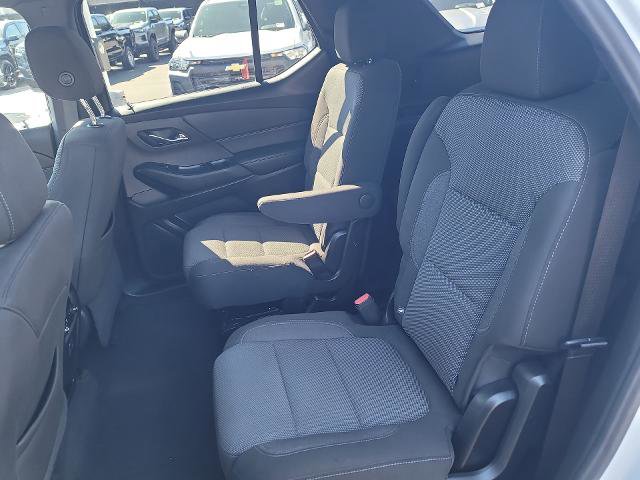Used 2023 Chevrolet Traverse LT image 23