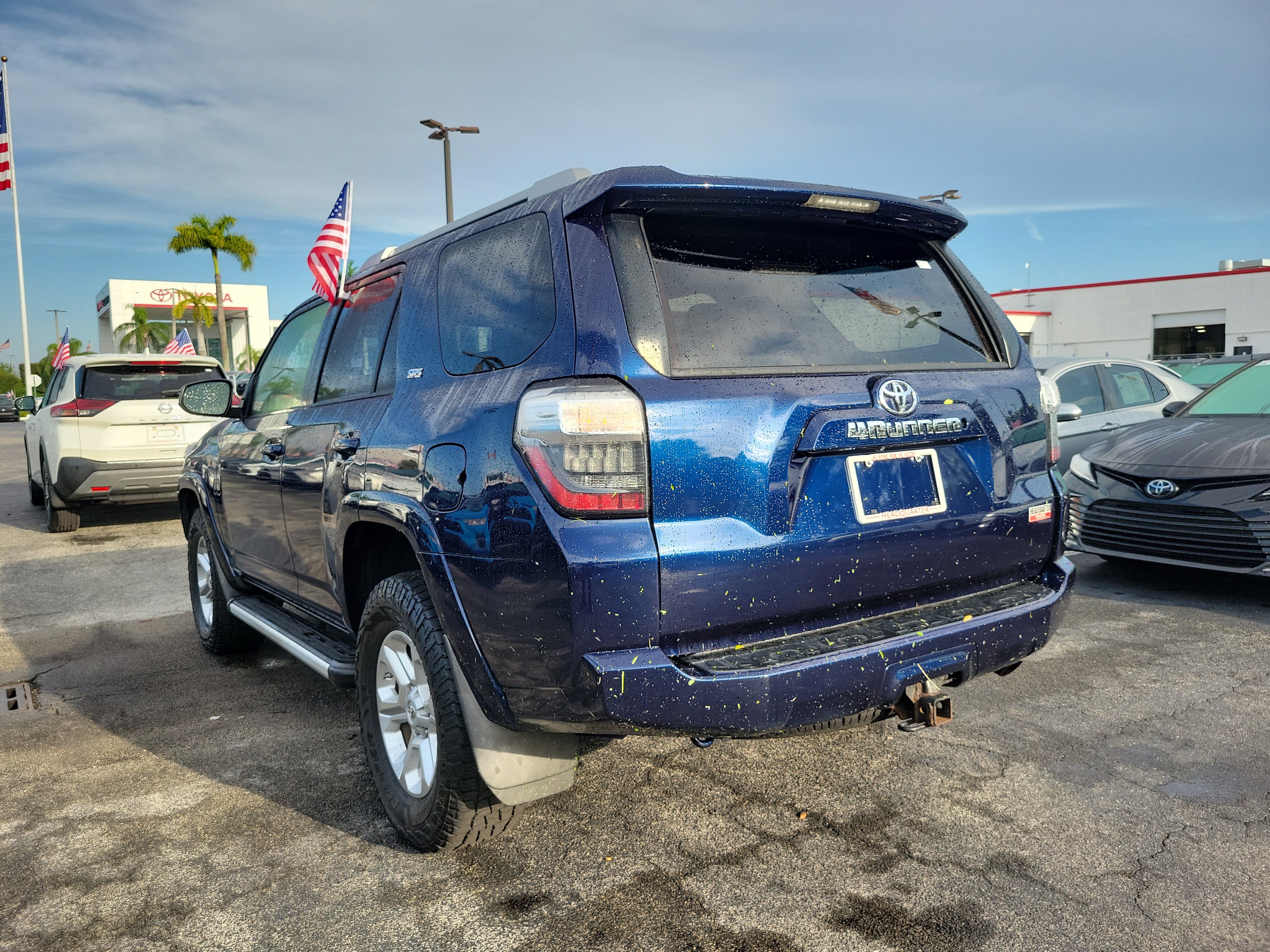 Used 2015 Toyota 4Runner SR5 AWD/4WD image 9