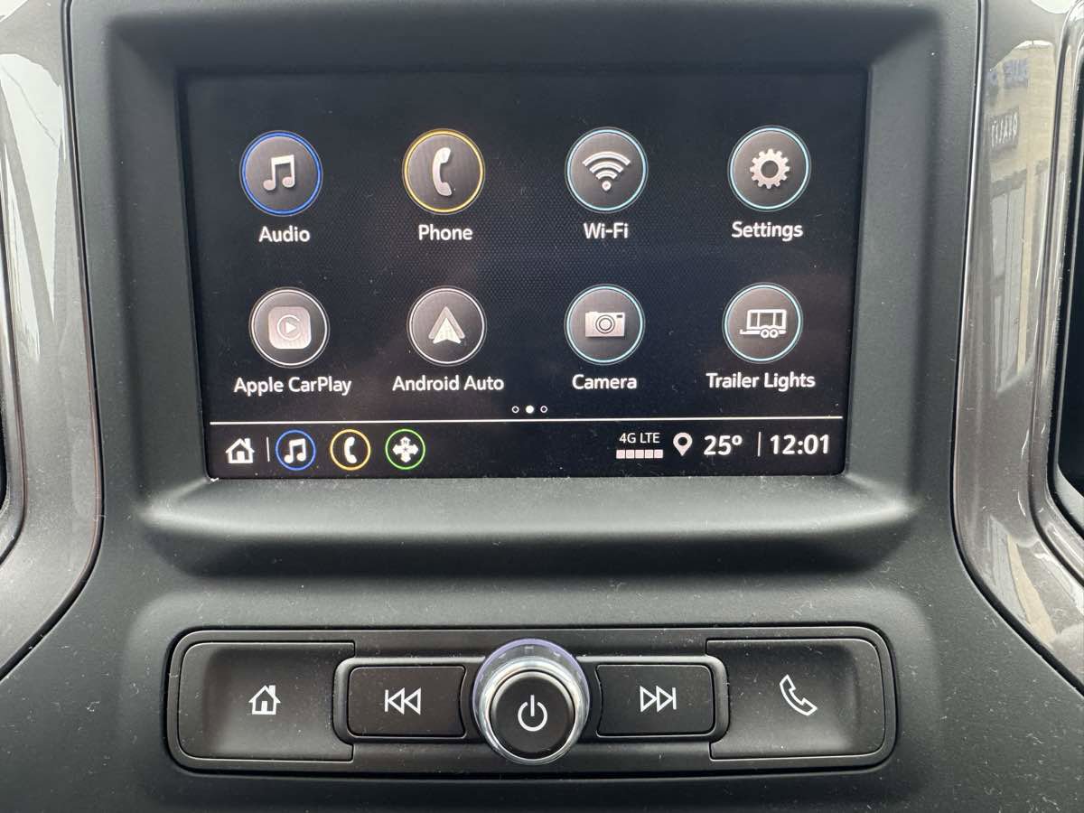 Used 2024 Chevrolet Silverado 1500 Custom image 15