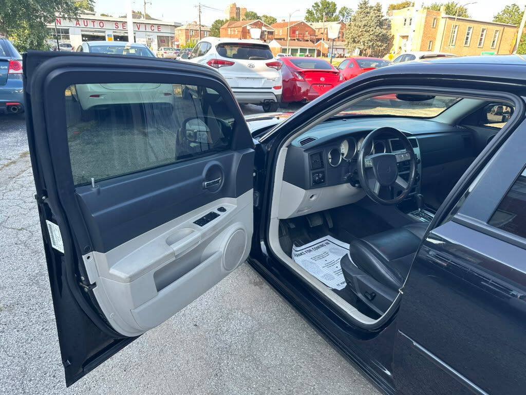 Used 2006 Dodge Charger R/T w/ Road/Track Performance Group RWD image 10